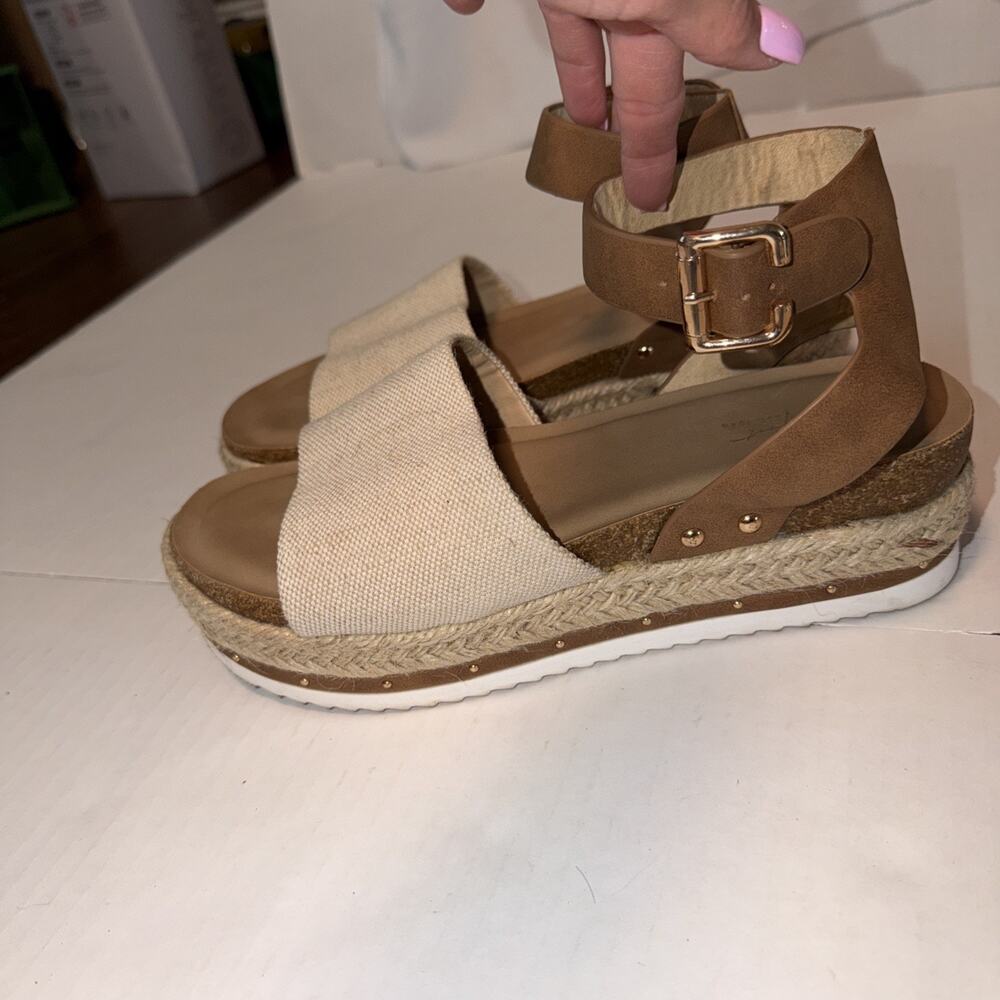 Brown Canvas Platform Sandals 9M with Leather Ankle Strap Soda
